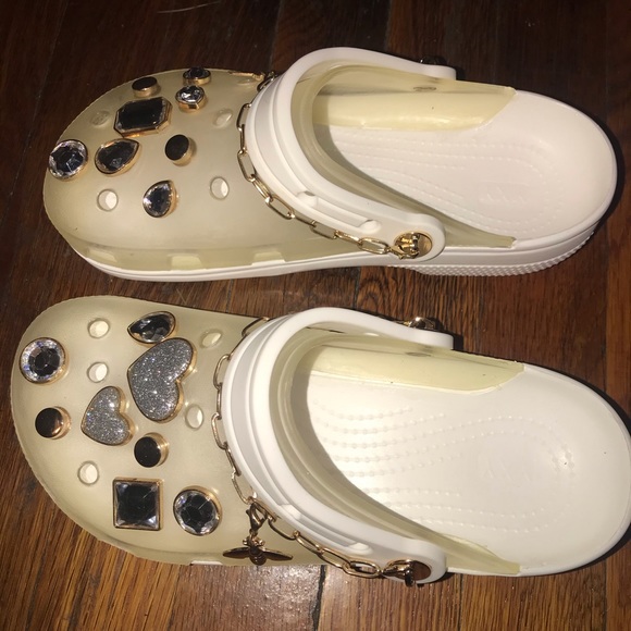 Crocs - Picture 2 of 7